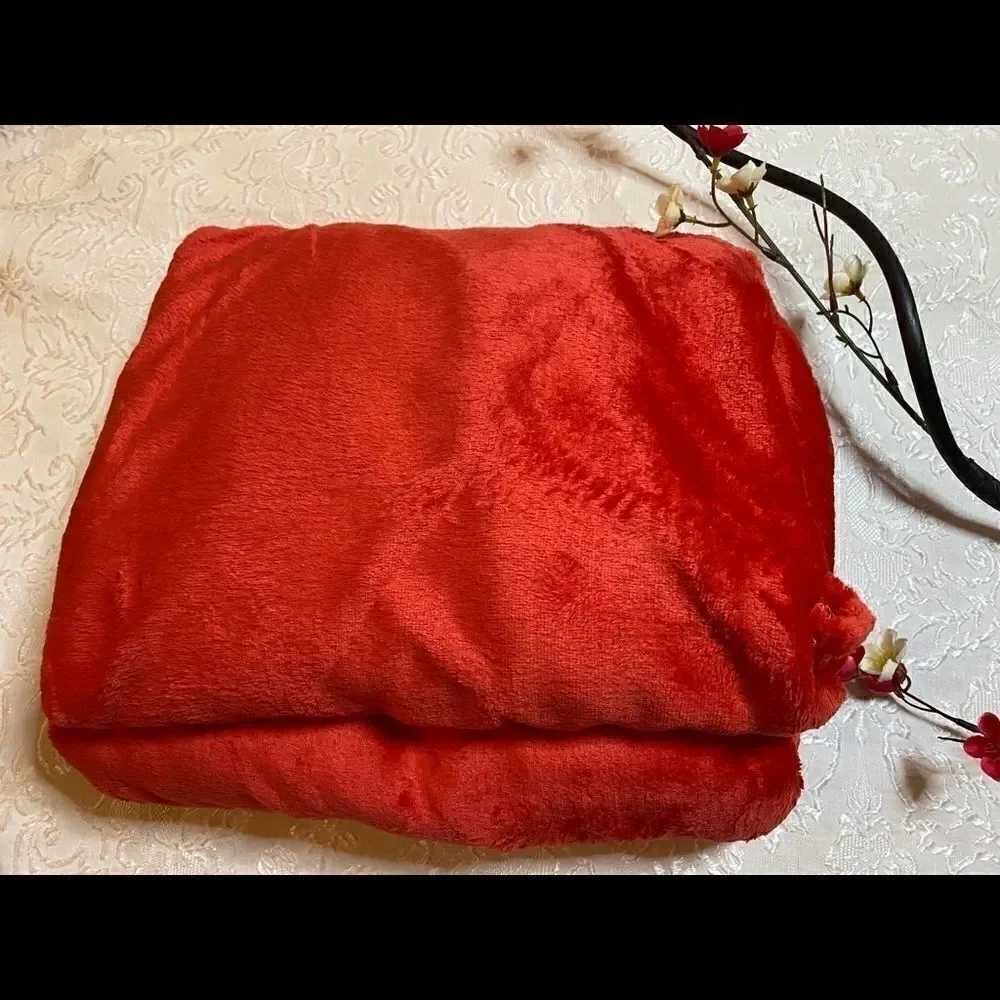 🌹Maison Luxe Plush Soft Velvet Blanket Twin 60X90